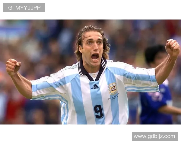 阿根廷足球传奇人物排行榜揭晓谁是历史最佳球员的争夺者